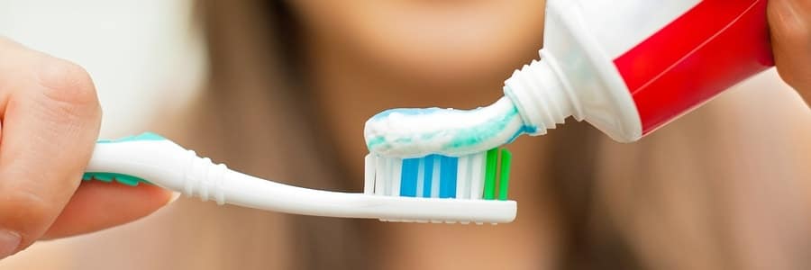 toothbrush toothpaste