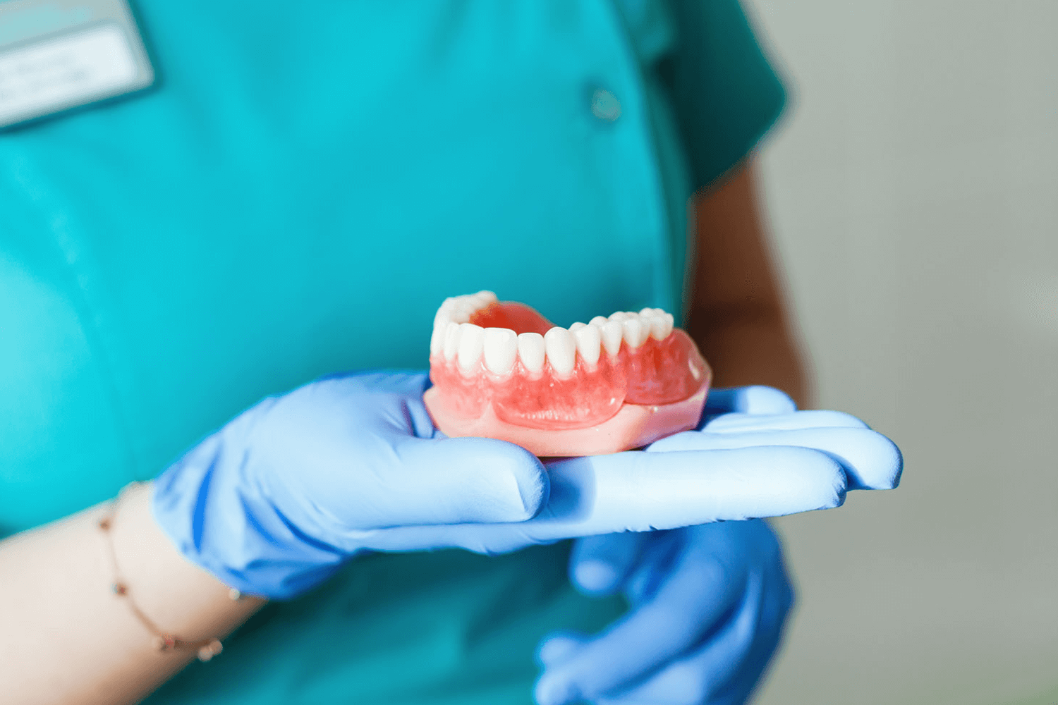 5 Signs You Might Need Dentures